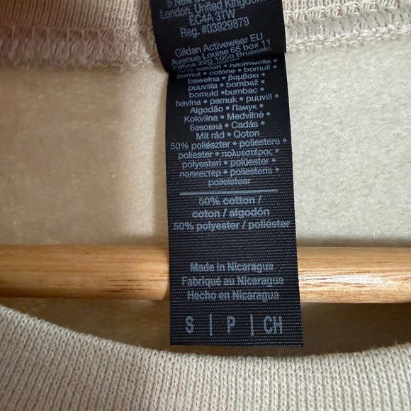 Gildan Heavy Blend Beige Floral Cross Stitch Graphic Crewneck Sweatshirt Small - Picture 5 of 11